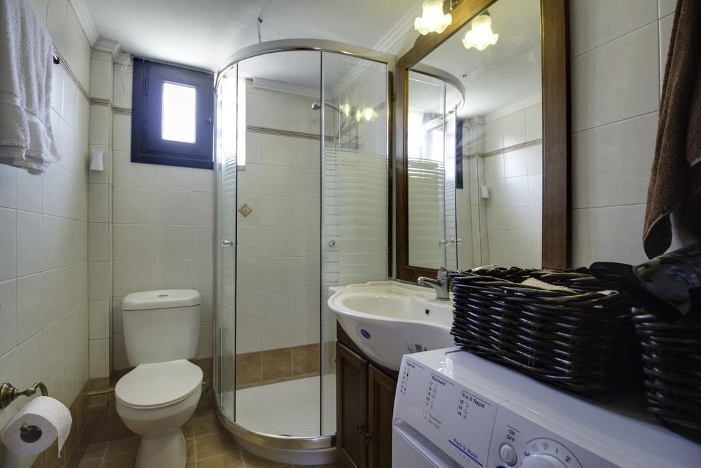 Anemoessa Apartment Пефкохори Екстериор снимка